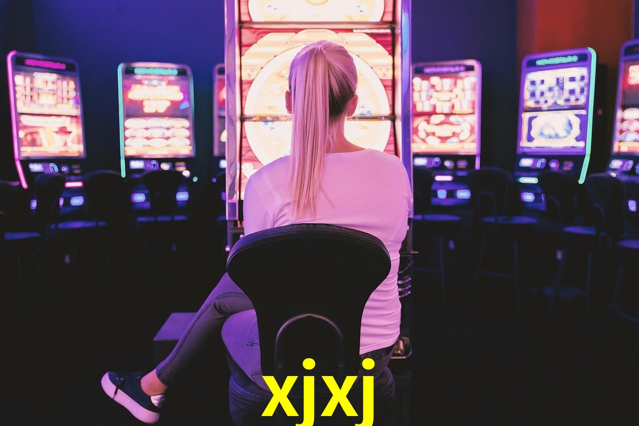 Bonus Features xjxj